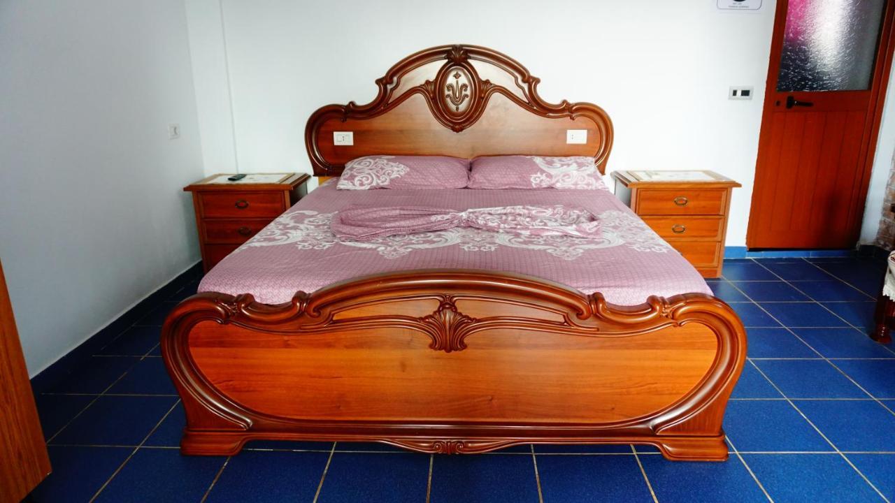 Villa Duka Vlorë Eksteriør billede